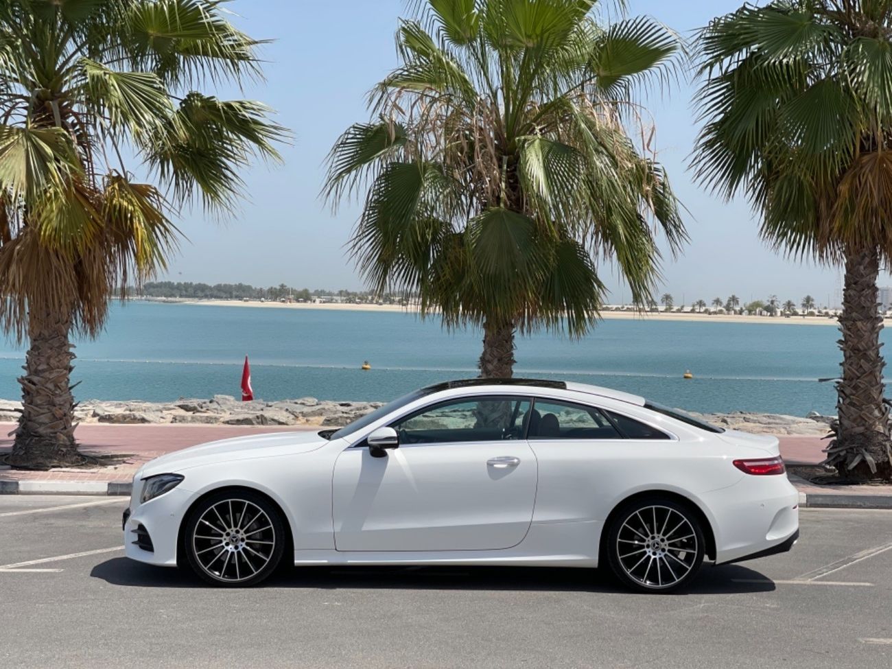 Mercedes-Benz E200 Mercedes Benz E200 AMG kit GCC