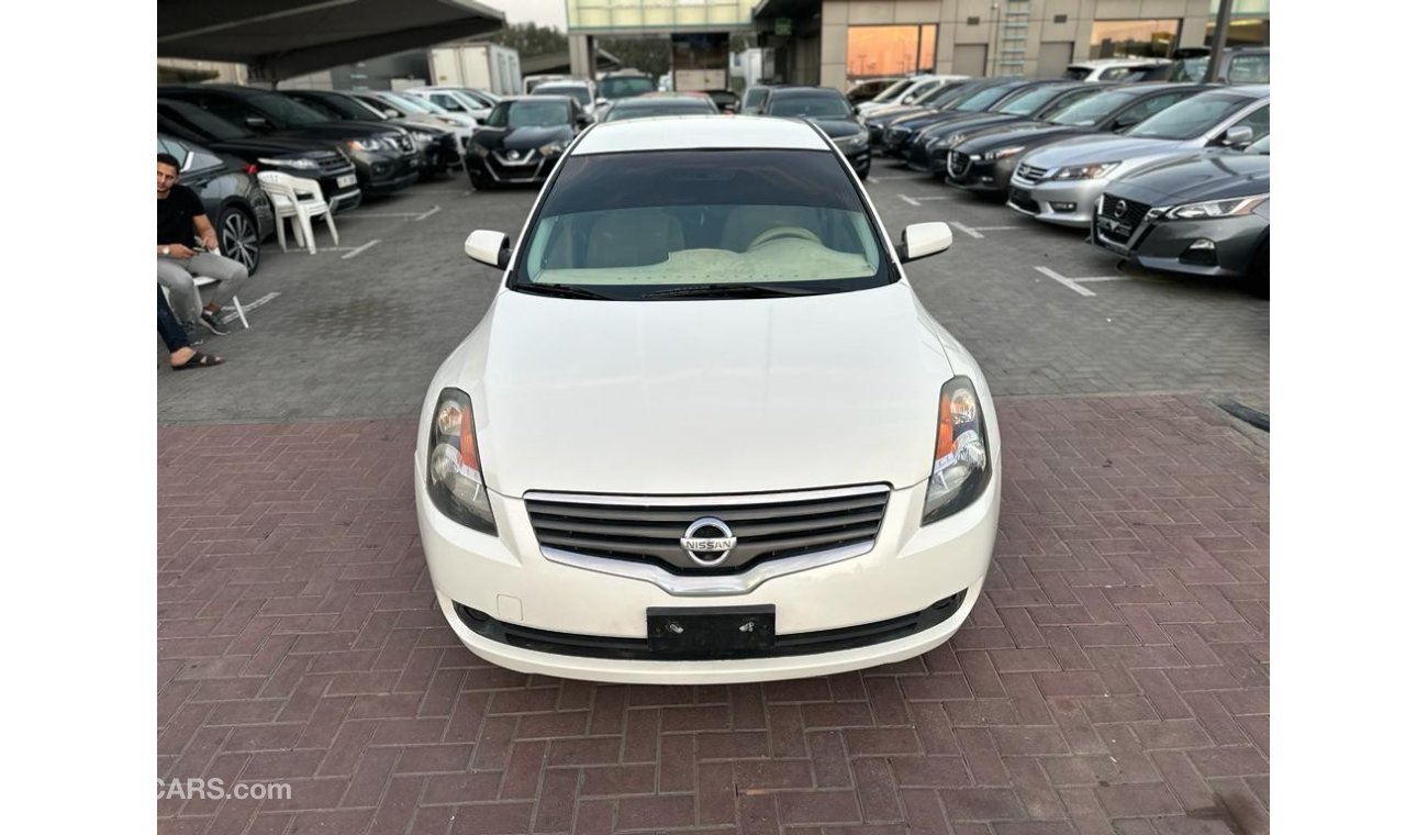 Nissan Altima Nissan altima 2008 gcc