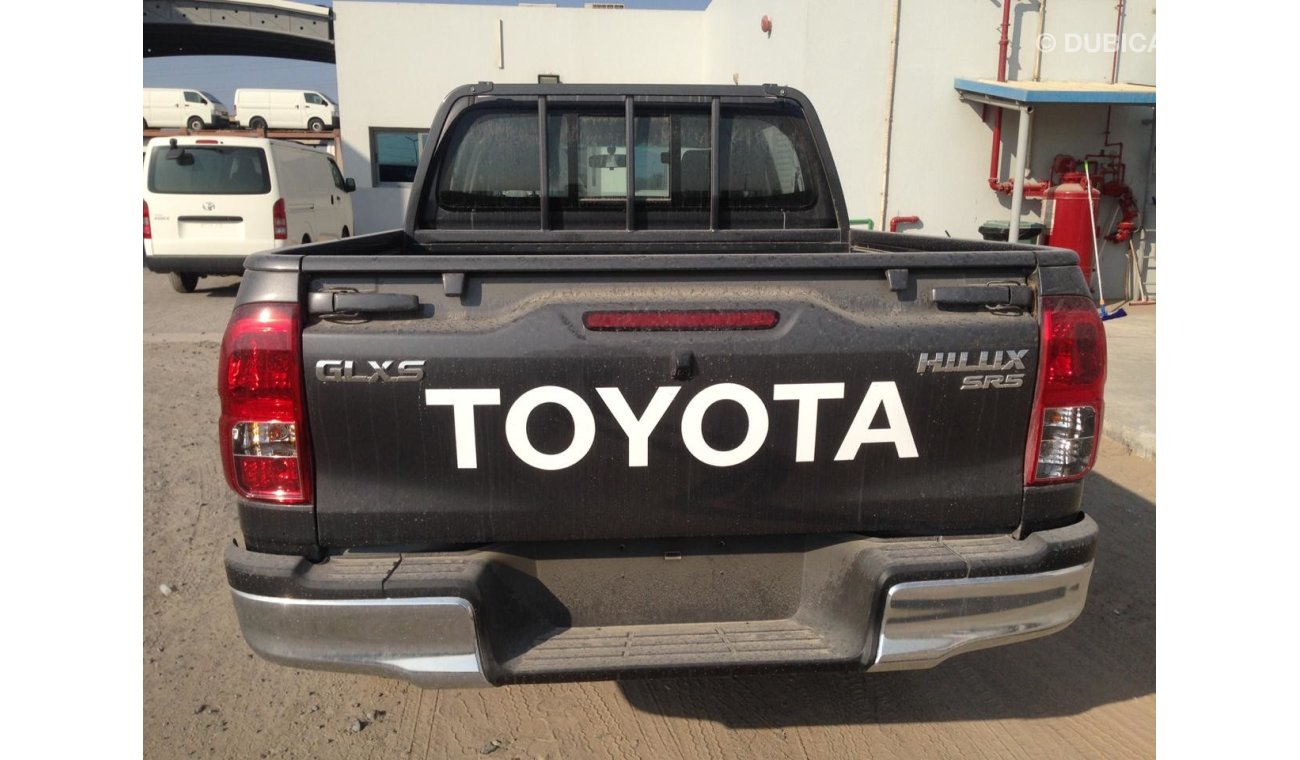 Toyota Hilux 4x4 diesel automatic FULL OPTION