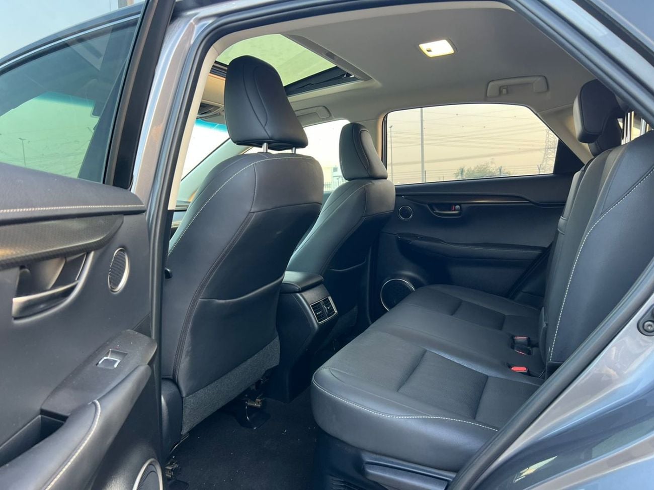 لكزس NX 300 2019 Lexus NX 300h Hybrid  Full Option - 2.5L V4 - Rear Camera & Sensor - Sunroof - Leather Seat