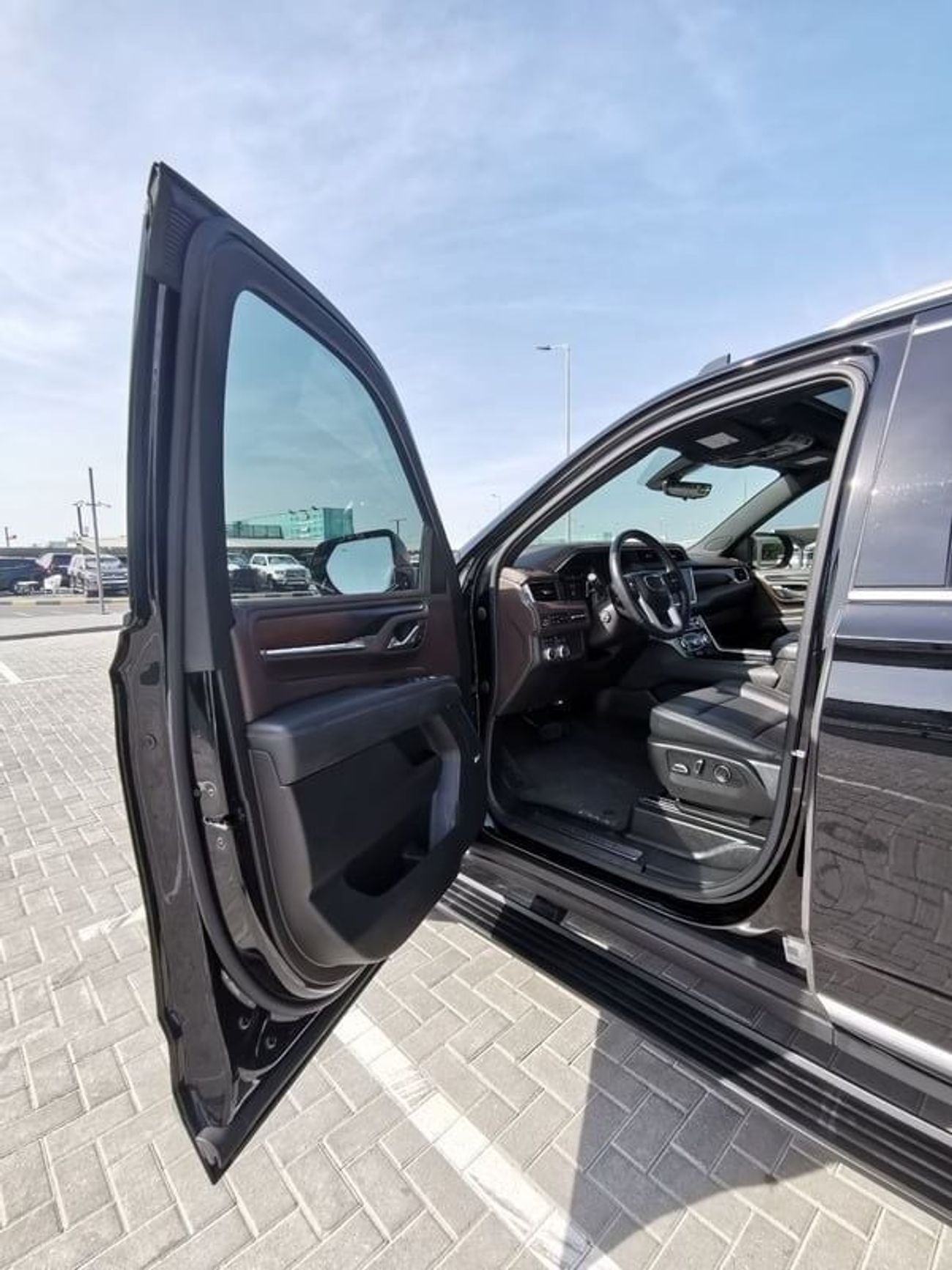 GMC Yukon GMC Denali Diesel - 2021 - Black