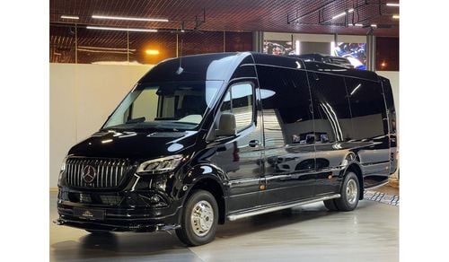 مرسيدس بنز سبرينتر 11,556 PM I 519 CDI I Wooden Floor I 16 Seater