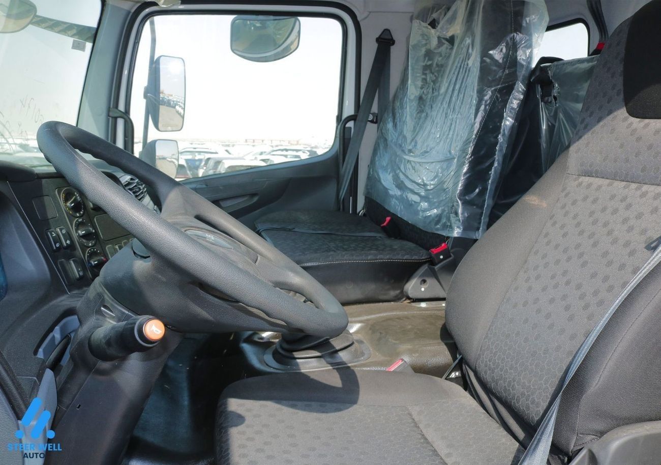 Mitsubishi Fuso FJ FJ 12 ton chassis 6 Cylinder Turbo DIESEL / export