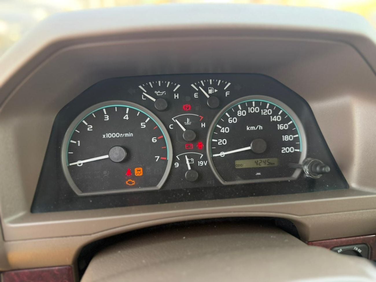 تويوتا لاند كروزر بيك آب Std 4.0L Single Cab Utility 4WD
