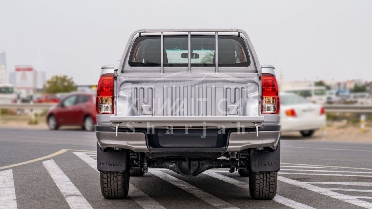 تويوتا هيلوكس GL TOYOTA HILUX DC 2.4D MT 4X4 P.WINDOW 2025