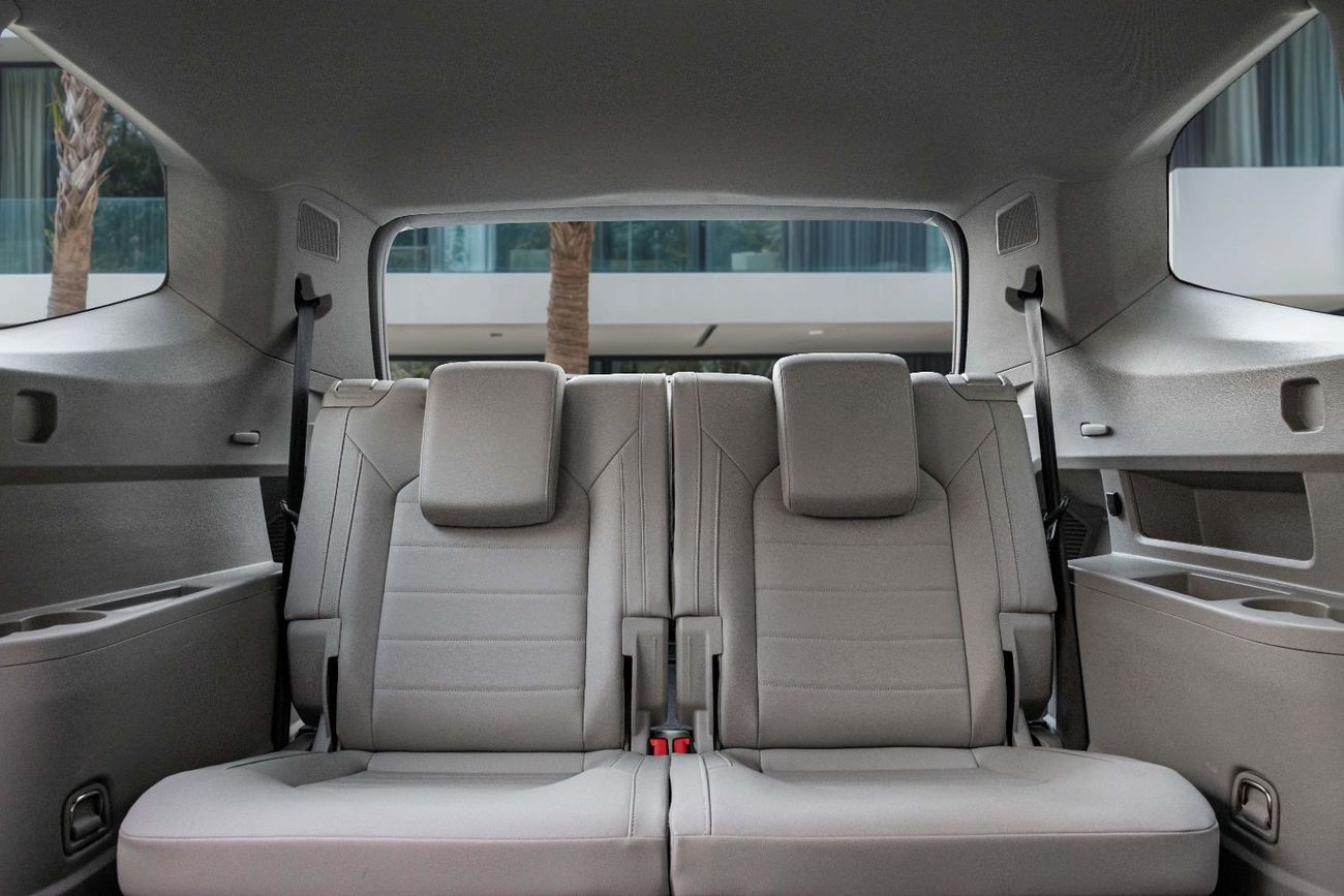 Volkswagen Teramont R-Line | 2,937 P.M  | 0% Downpayment | Excellent Condition!