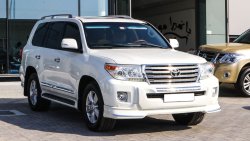 Toyota Land Cruiser GXR V8