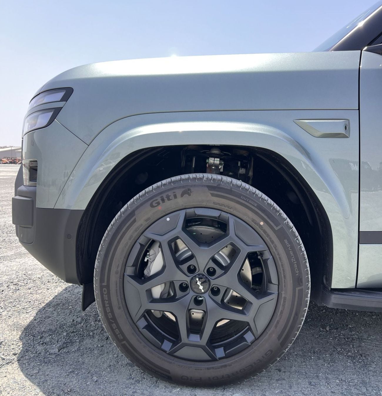 BYD Leopard 7