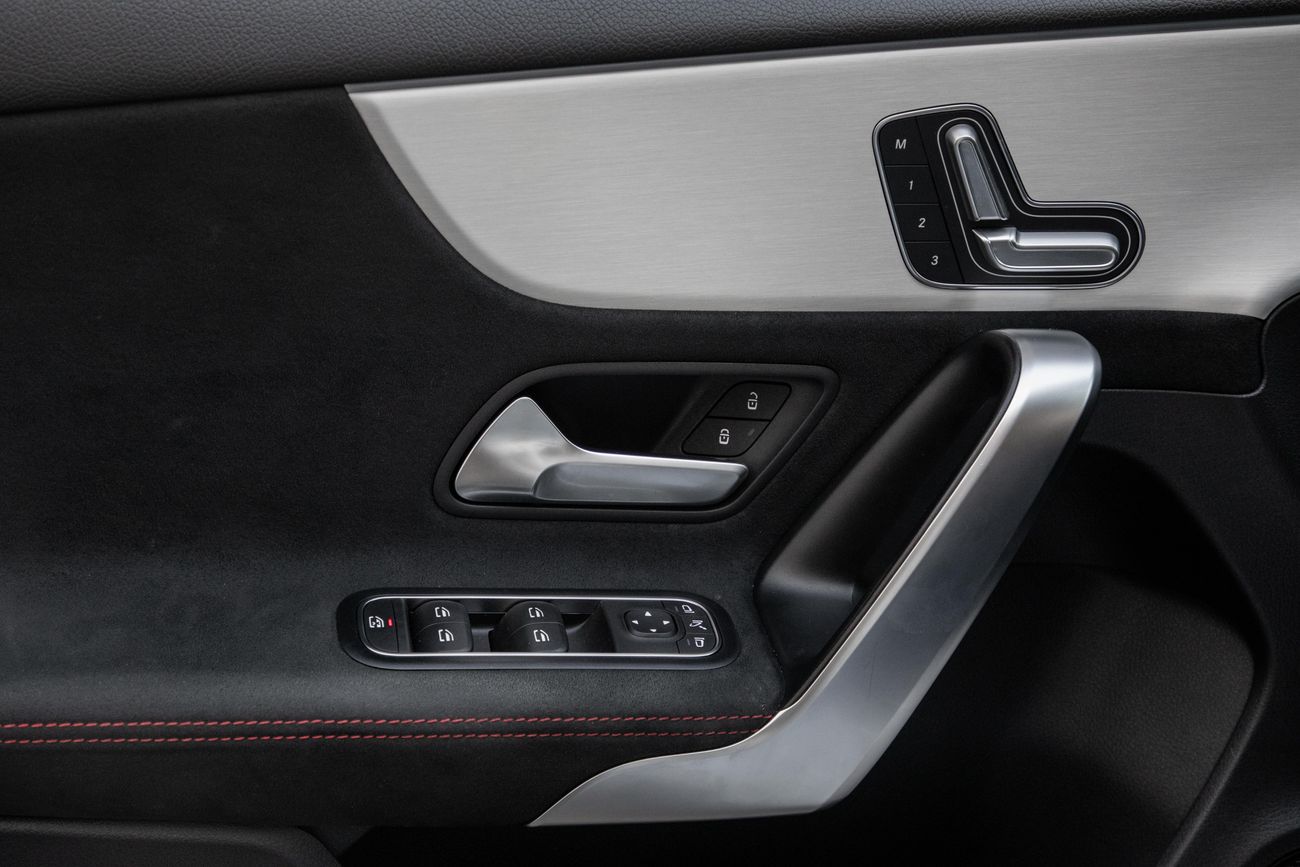 Mercedes-Benz A 200 A200 Executive Hatchback | 2,448 P.M | 0% Downpayment | Amazing Condition!