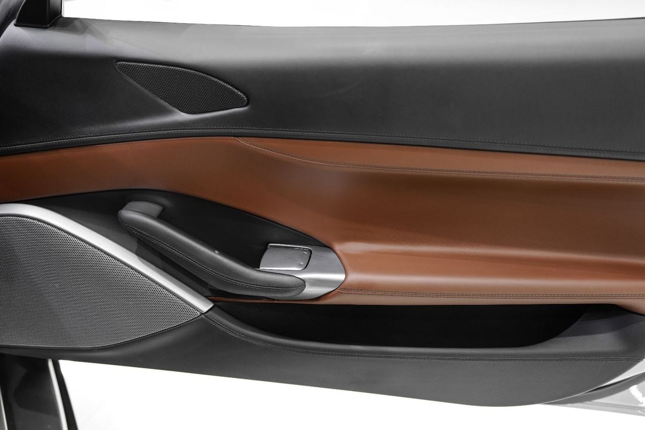 فيراري بورتوفينو Std 3.9L Very Low KM | Al Tayer Warrany + Service | Full Service History!!