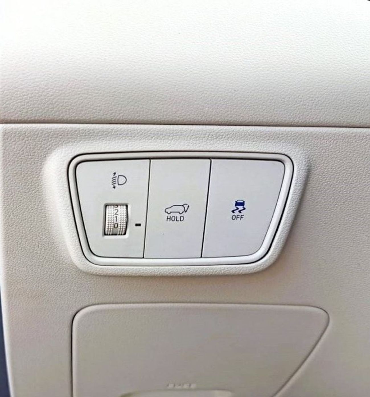 Hyundai Tucson Hyundai Tucson 2022  full option , 5dr SUV, 2.0L 4cyl Petrol, Automatic, Front Wheel Drive Used