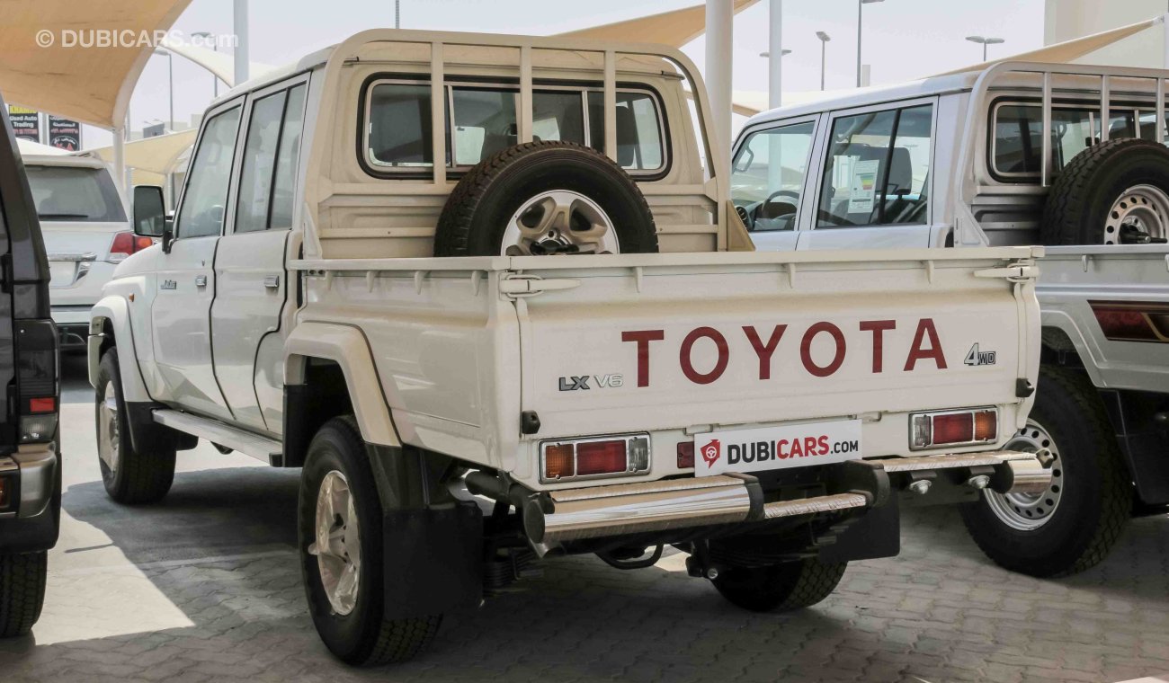 Toyota Land Cruiser Pick Up LX V6