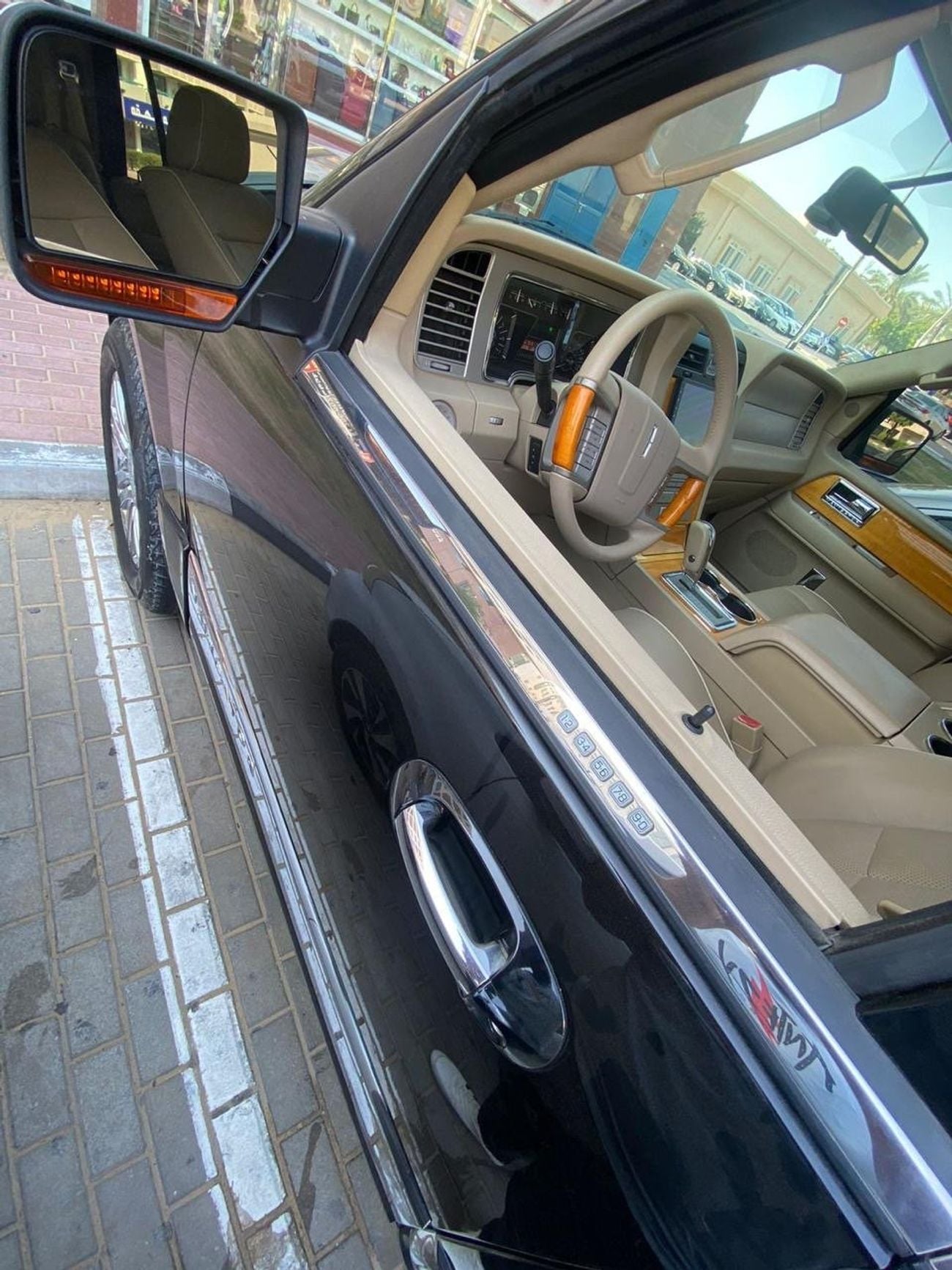 Lincoln Navigator