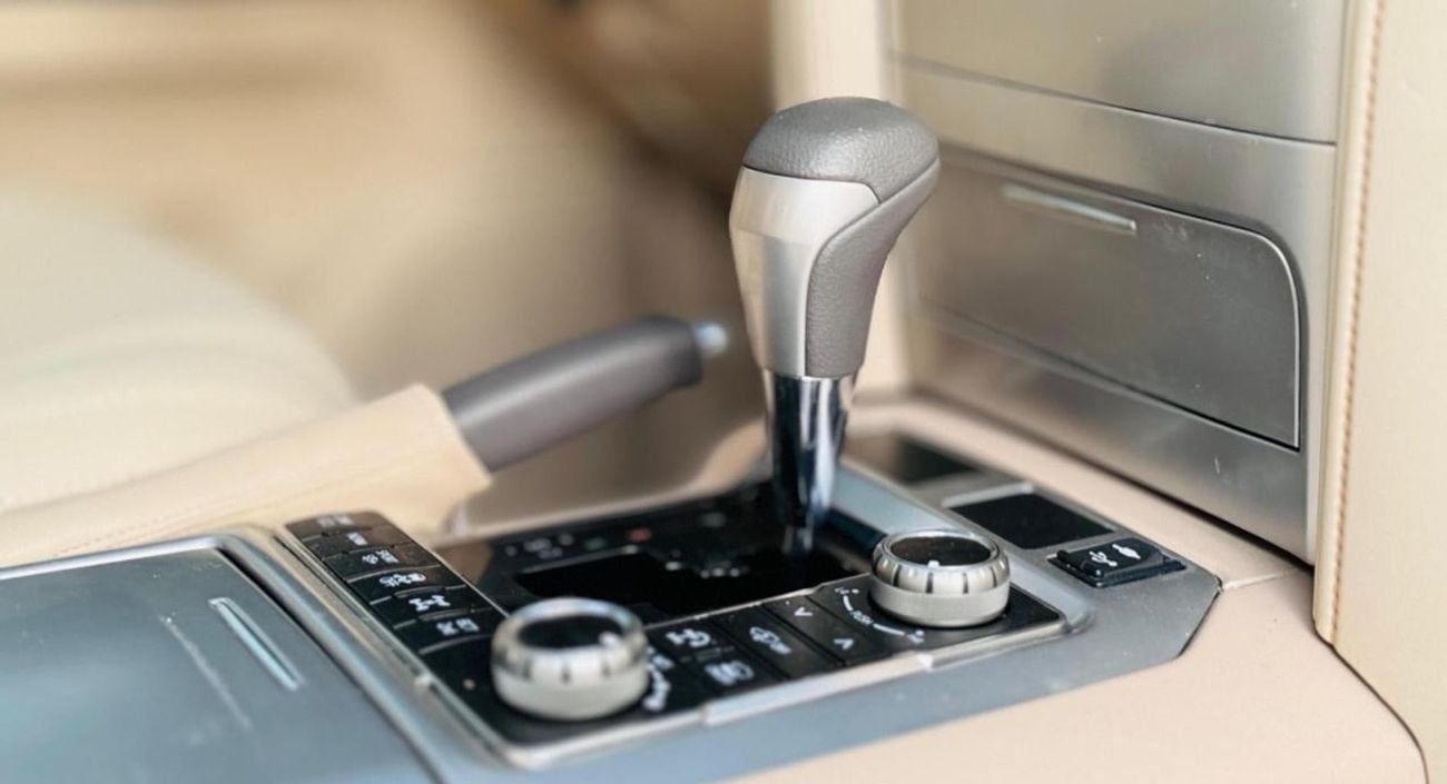 Toyota Land Cruiser GXR Toyota Land Cruiser 2019 grey color full options