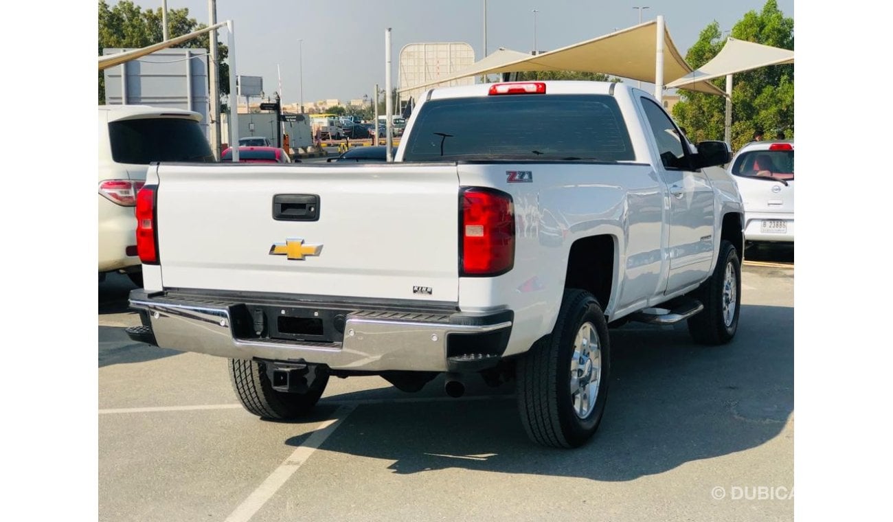 Chevrolet Silverado Chevrolet Silverado pick up 2015 GCC perfect condition