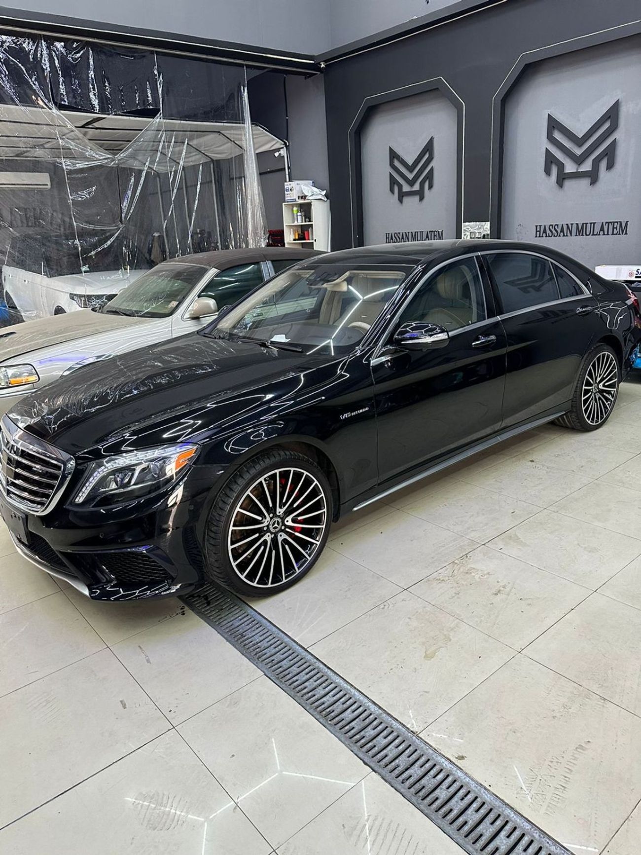 مرسيدس بنز S 63 AMG Std 5.5L