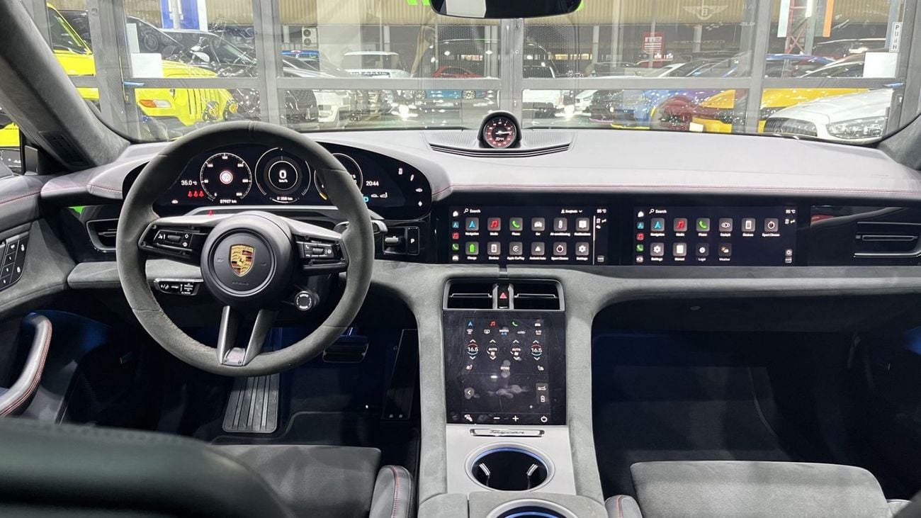 بورش تايكان Porsche Taycan GTS 2022