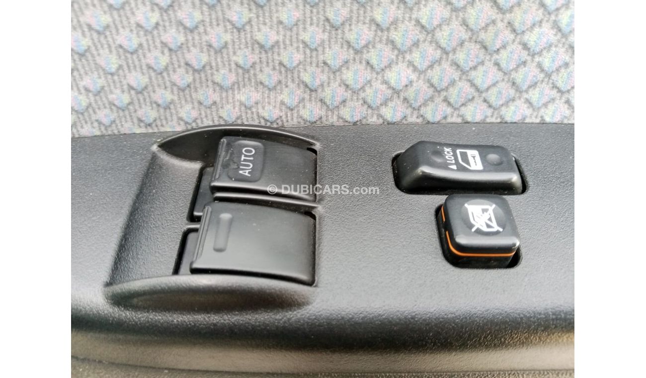 Toyota Hiace TOYOTA HIACE RIGHT HAND DRIVE (PM926)