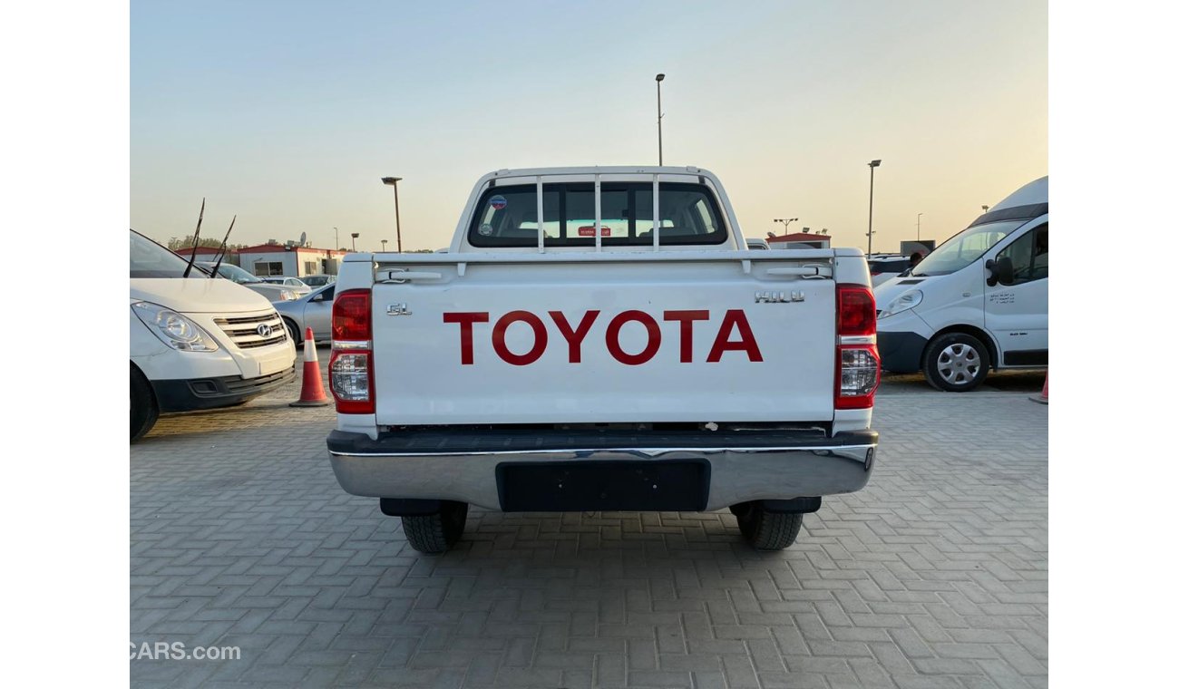 Toyota Hilux 2015 4x4 Automatic Ref#477