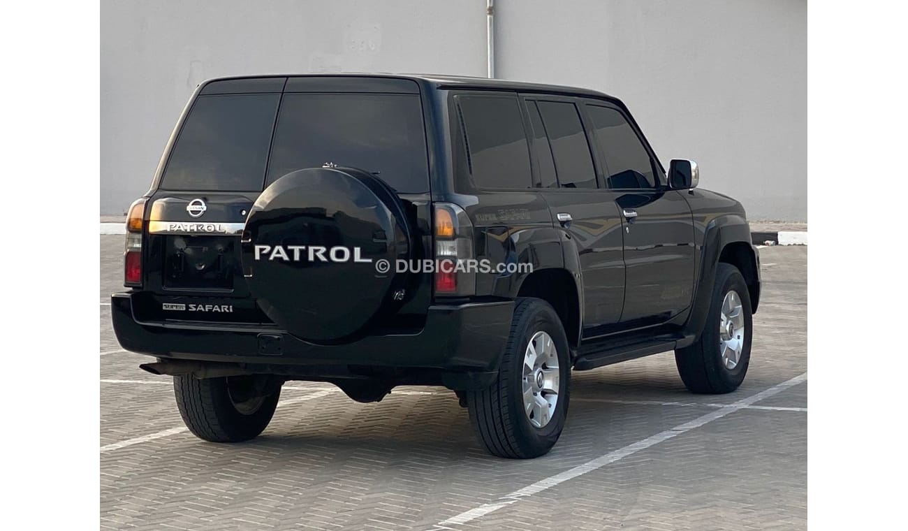 Nissan Patrol Super Safari