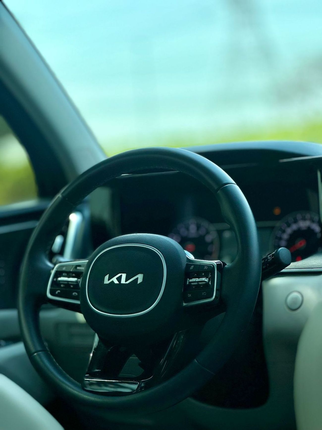 كيا سورينتو Base 2.4L FWD KIA SORENTO | GCC SPECS | YEAR 2022 | FULL SERVICE HISTORY | UNDER WARRANTY |