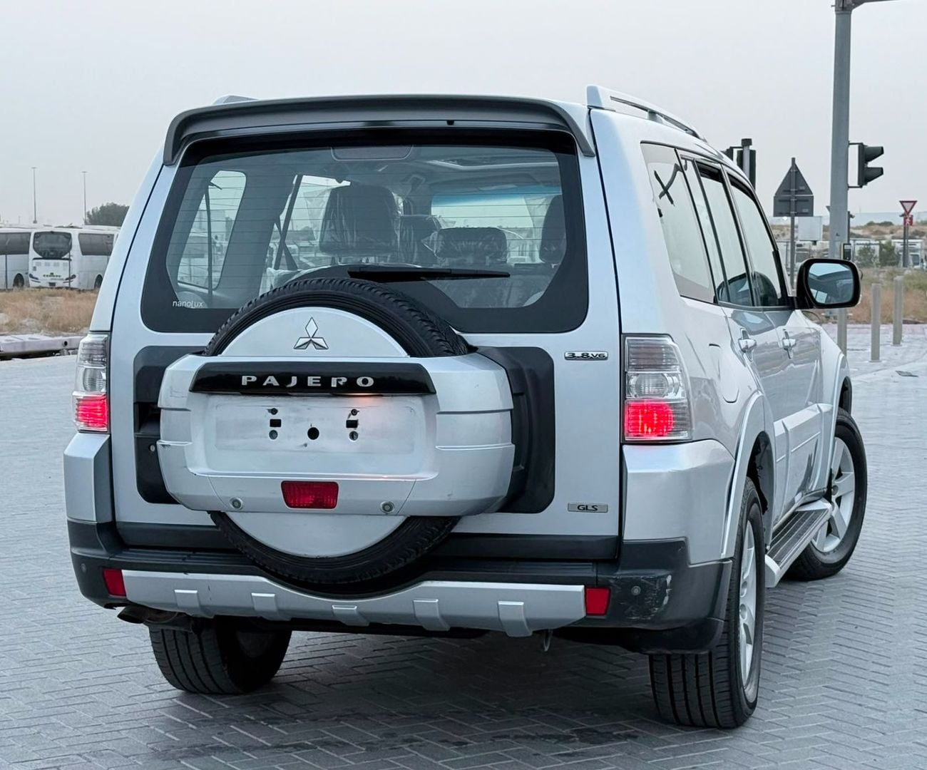 ميتسوبيشي باجيرو GLS HIGHLINE