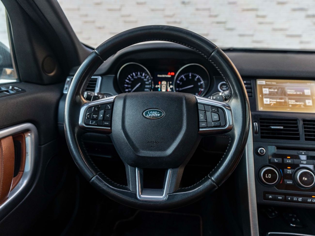 Land Rover Discovery Sport HSE Luxury 2.0L