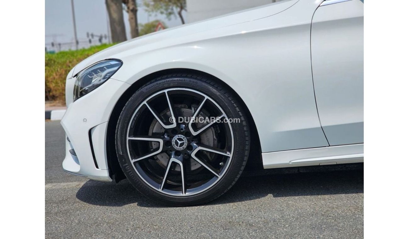 Mercedes-Benz C 200 AMG Pack MERCEDES C200 AMG 2019 GCC FULLY LOADED SINGLE OWNER IN MINT CONDITION