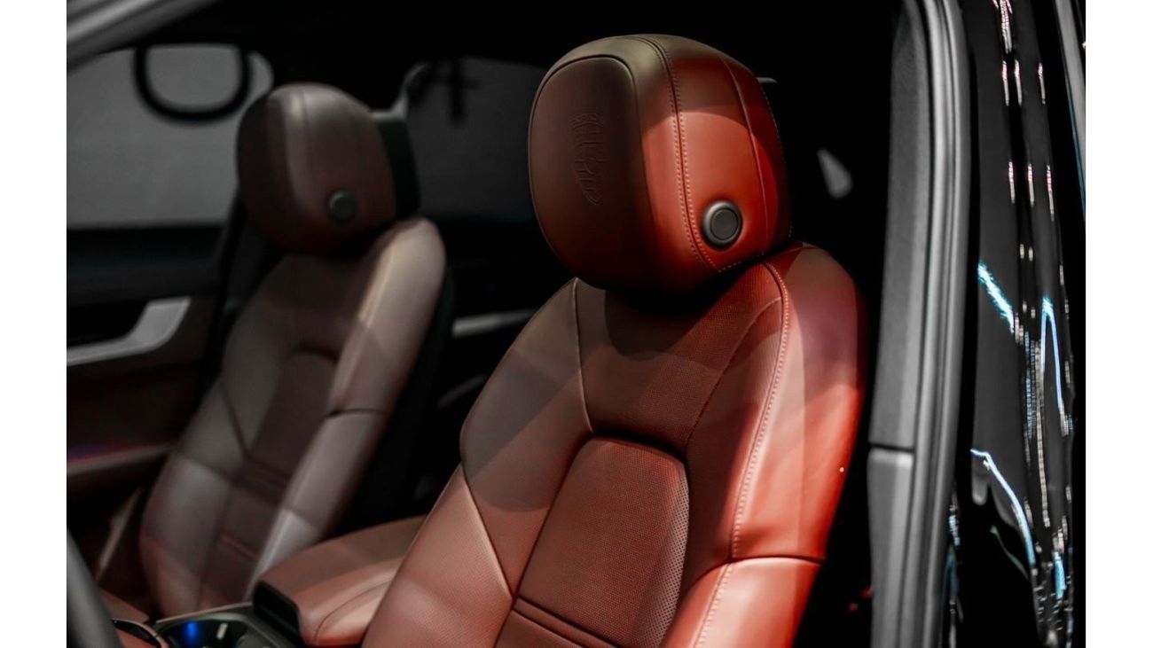 Porsche Cayenne 2024 Porsche Cayenne Coupe, 2025 Porsche Warranty, Low KMs, GCC