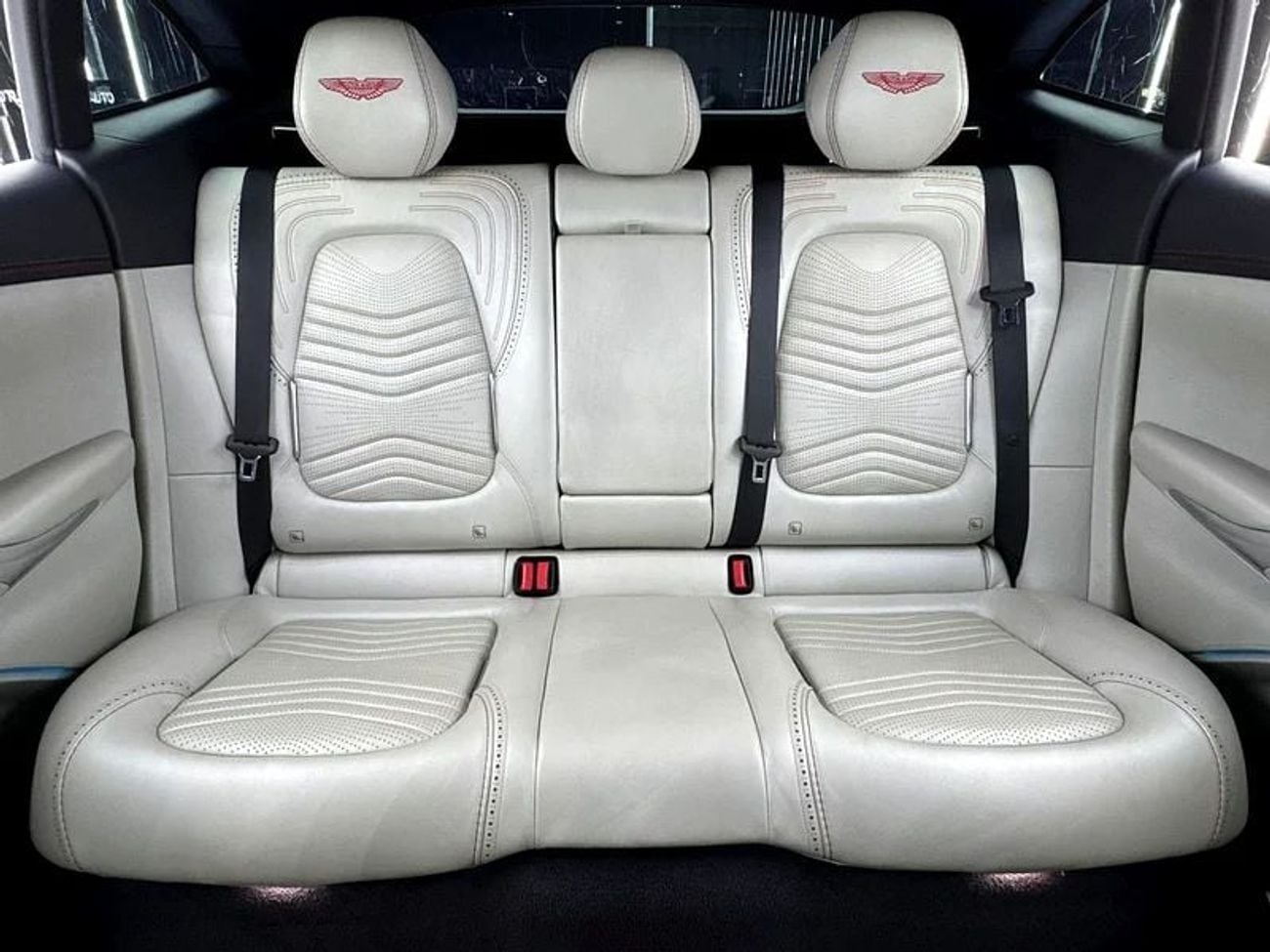 Aston Martin DBX 2021 Aston Martin DBX 505, Feb 2027 Aston Martin Warranty, Fully Loaded, Very Low Kms, GCC