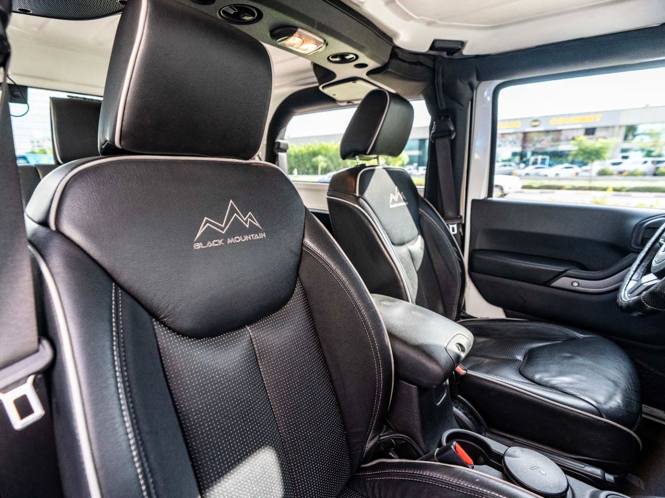 جيب رانجلر Sport 3.6L A/T (5 Seater)