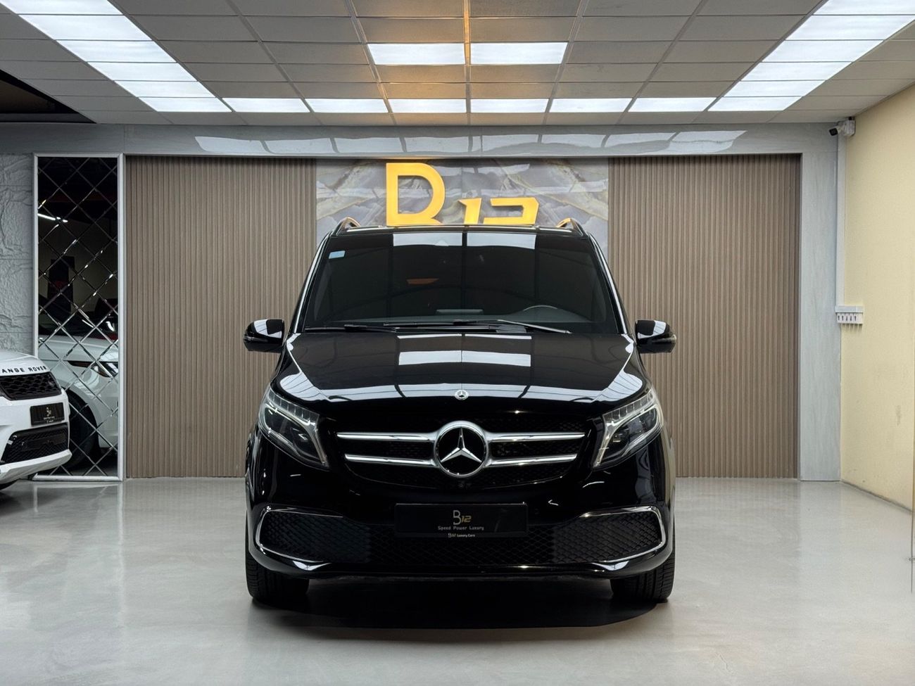 مرسيدس بنز V 250 Std 2.1L