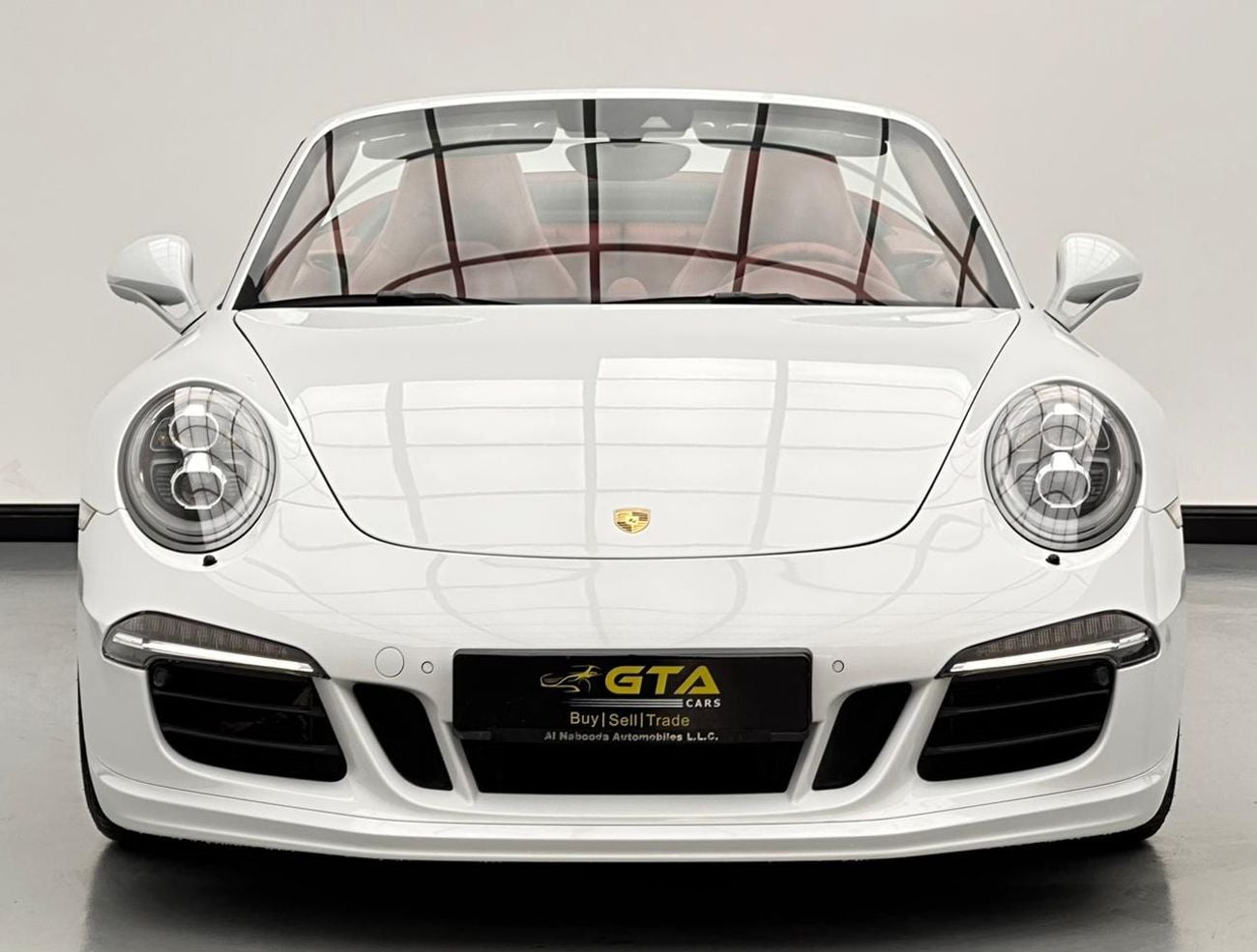 Porsche 911 2015 Porsche 911 Carrera 4 GTS Cabriolet, Porsche Full Service History, Excellent Condition, GCC