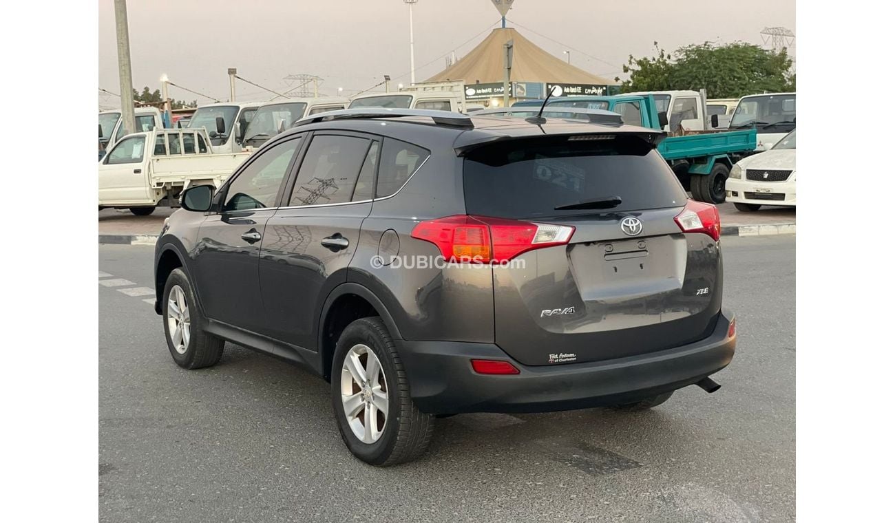 Toyota RAV4 2013 Toyota Rav4 XLE / EXPORT ONLY / فقط للتصدير