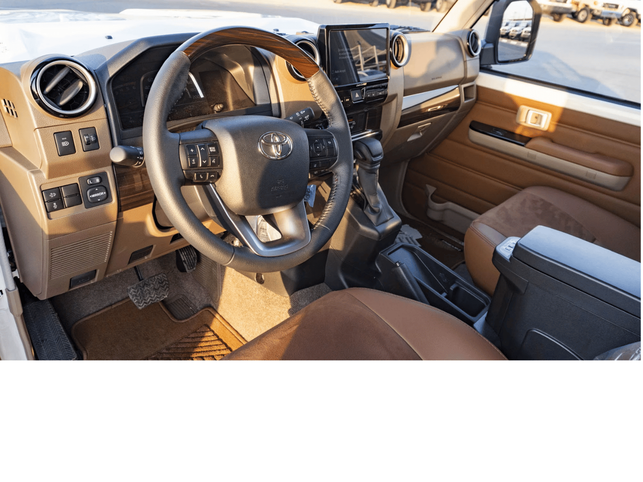 تويوتا لاند كروزر 70 ECTKSA003 - 2025 Toyota LC 76 5 Doors Hardtop - 2.8L Diesel Auto - Full Options – White with Tan Int