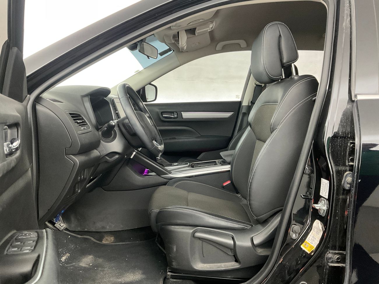 رينو كوليوس SE | National Day Celebration | شامل الضمان | 0 ﺪﻔﻋﺓ ﺃﻮﻟﻯ