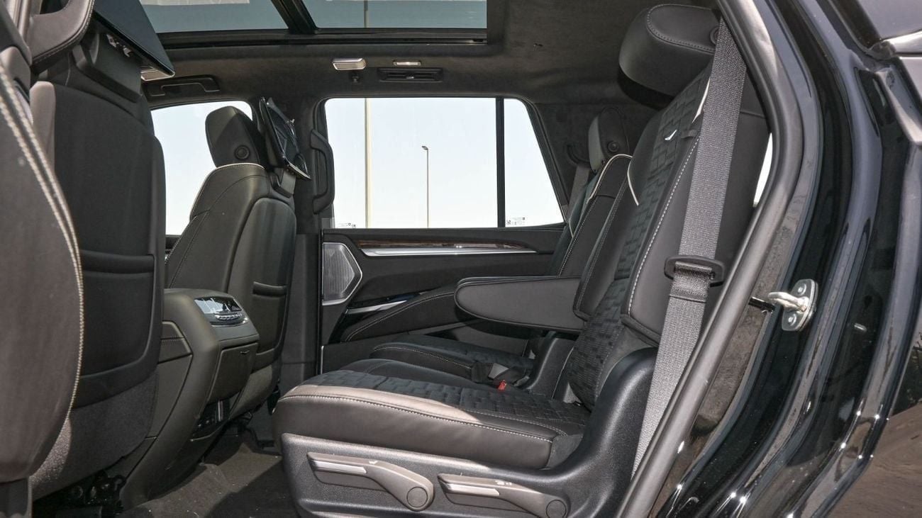 Cadillac Escalade Sport Platinum 6.2L AWD Cadillac Escalade Sport Platinum 2025 MY EXPORT ONLY