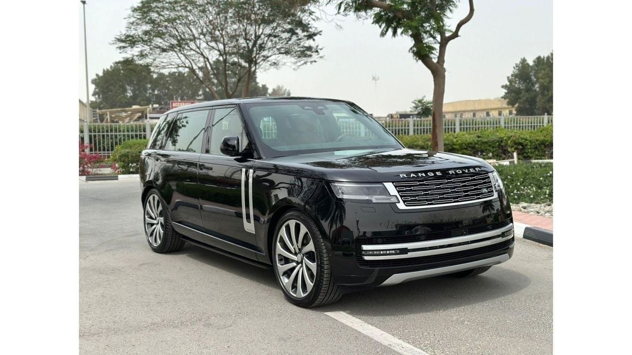 Land Rover Range Rover GCC SPEC UNDER WARRANTY AND SERVICE