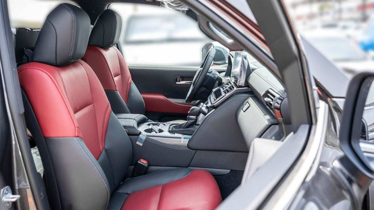 تويوتا لاند كروزر 2025 Toyota Land Cruiser VXR 3.5L AT Hybrid (Black-Red)