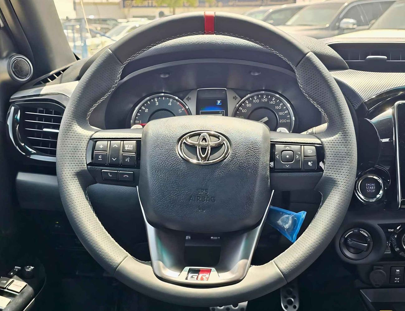 Toyota Hilux GR-S / V4 / 2.8L DIESEL / A/T / DVD / 360” Camera/ Roll Bar ( CODE # HDGR28AF)