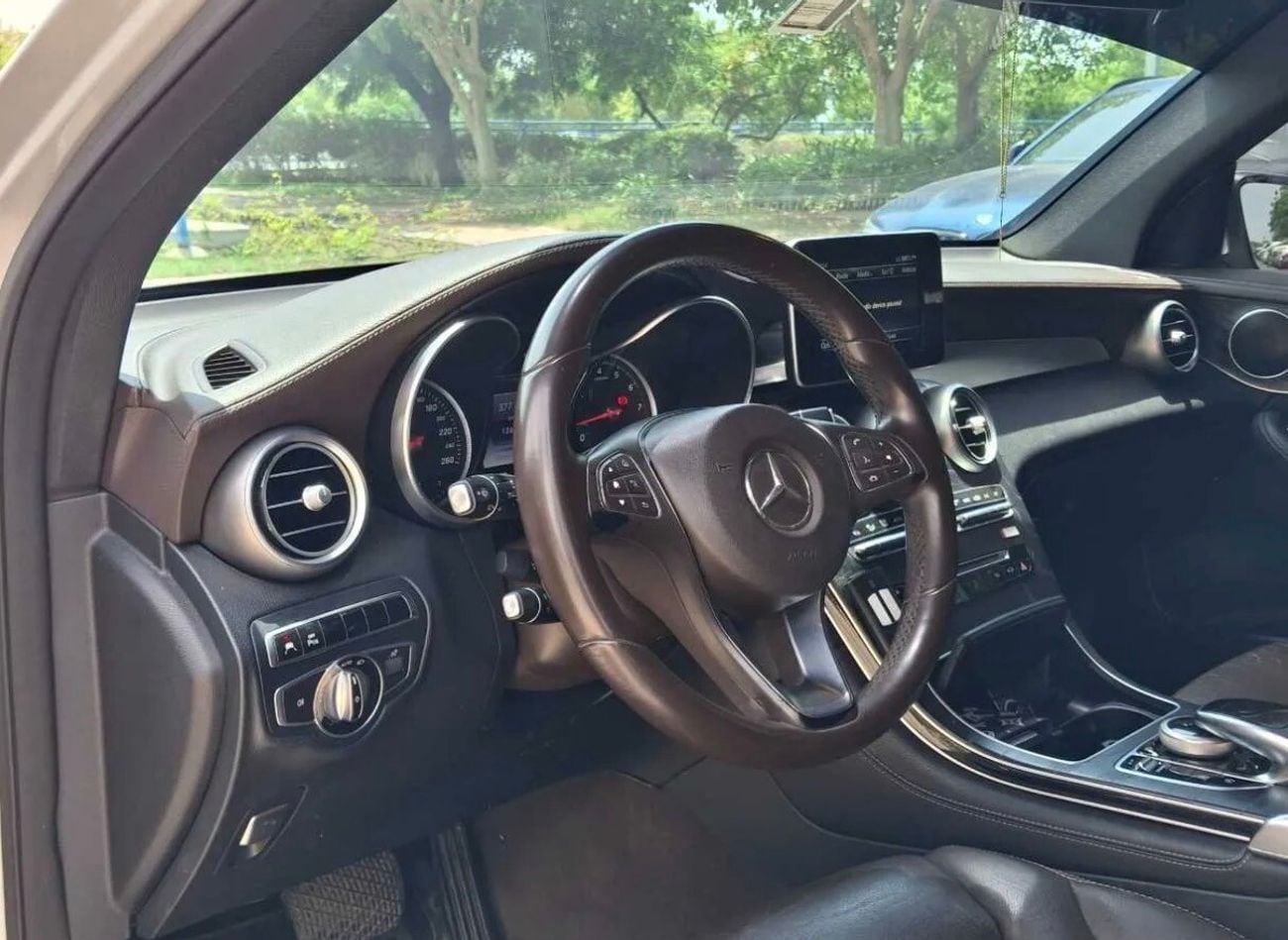 Mercedes Benz GLC250 4 MATIC