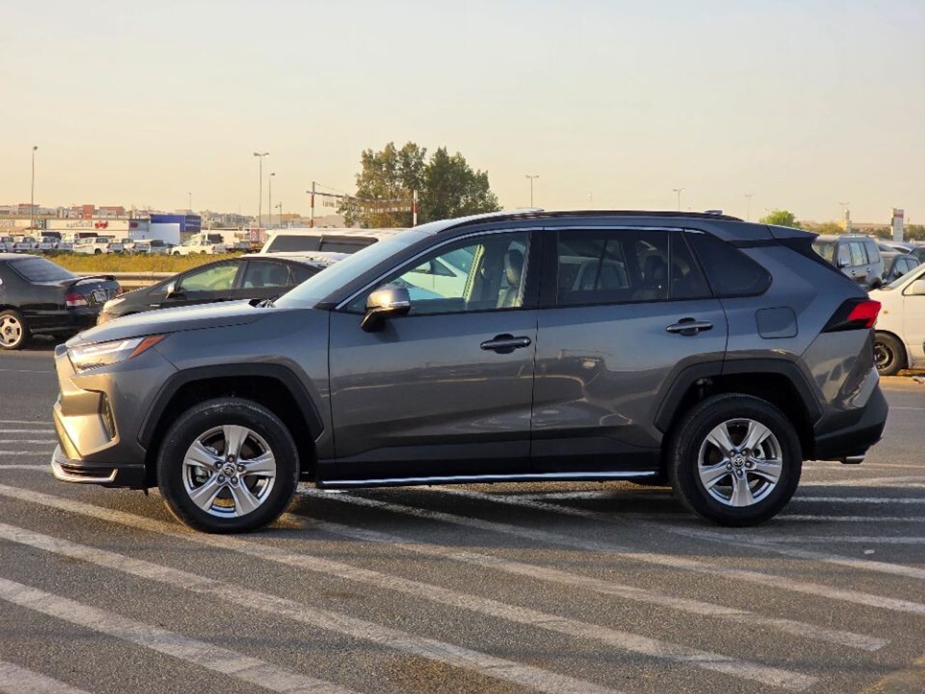 Toyota RAV4 2023 Model Full option sunroof, trunk automatic and leather seats