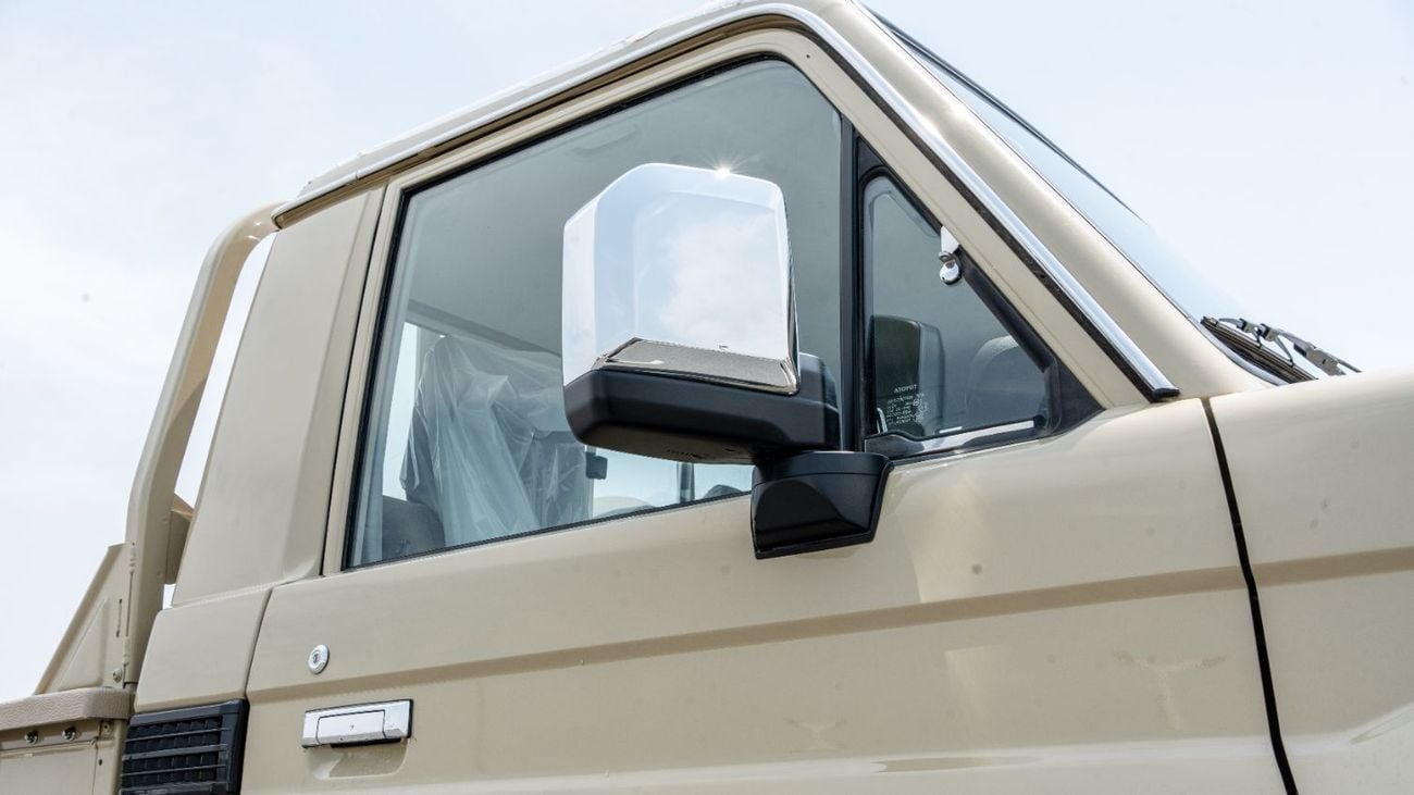 تويوتا لاند كروزر بيك آب 2026 Toyota Land Cruiser LC79 2.8L AT Diesel (Beige-Brown) Basic