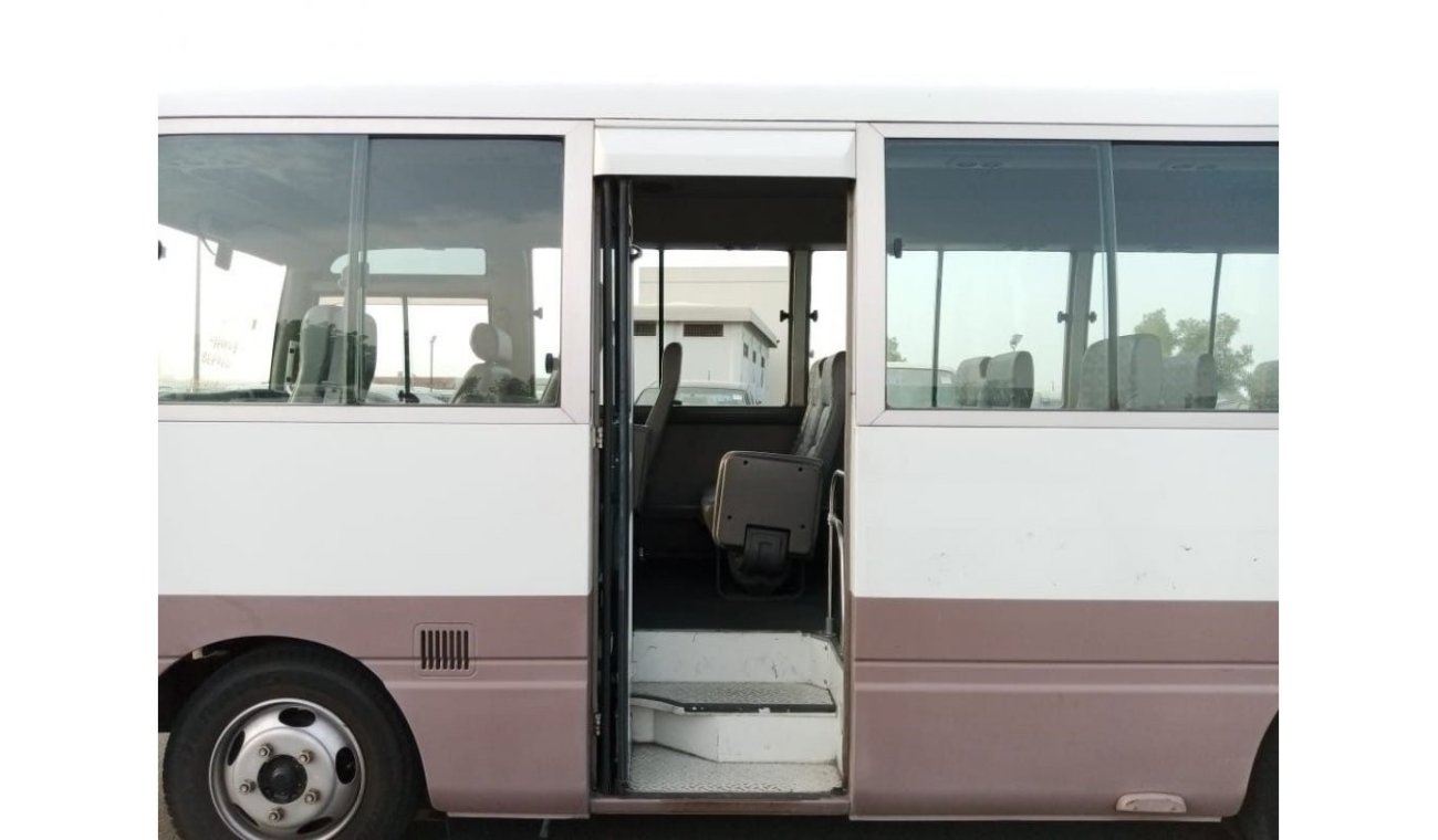 Nissan Civilian NISSAIN CIVILLIAN BUS RIGHT HAND DRIVE (PM1085)