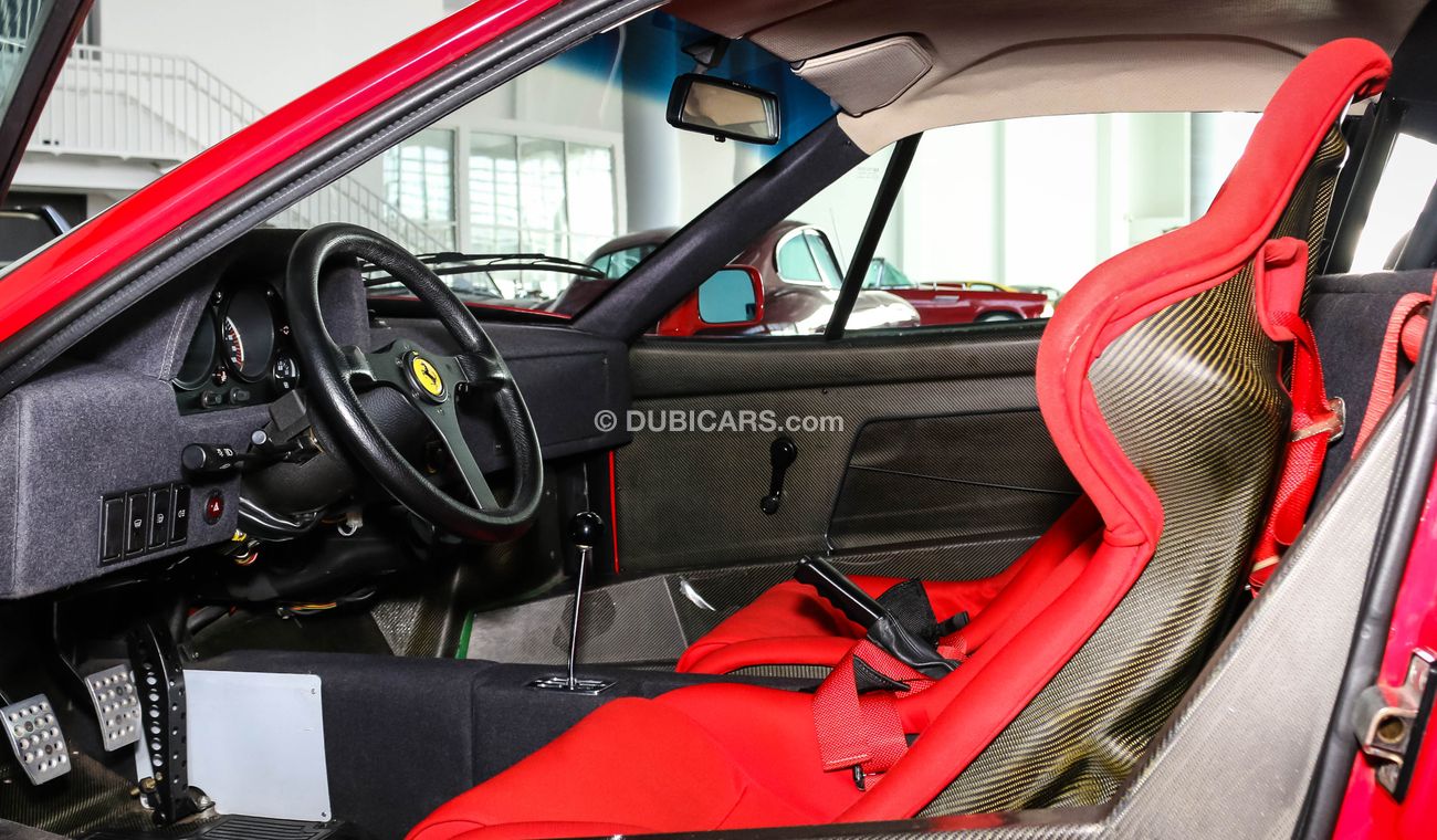 فيراري F40 Twin-Turbocharged V8