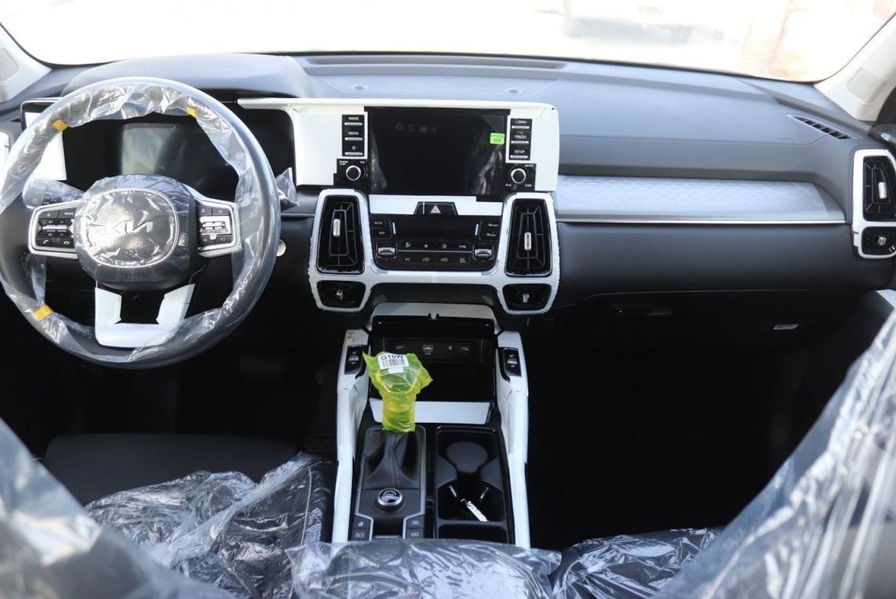 كيا سورينتو 2.5L, 360 CAMERA, MEMORY SEAT, ELECTRIC SEAT, SEAT HEATING, ELECTRIC BACK DOOR, 4WD , LEATHER SEATS,