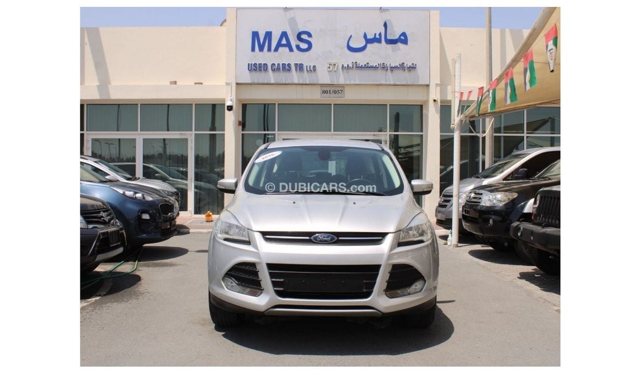 Ford Escape SE ACCIDENTS FREE - GCC- CAR IS IN PERFECT CONDITION INSIDE  AND OUTSIDE