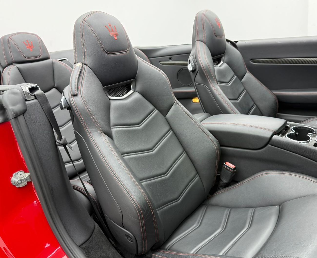 Maserati GranCabrio 2016 Maserati Gran Cabrio MC, Full Maserati Service History, Fully Loaded, Excellent Condition, GCC