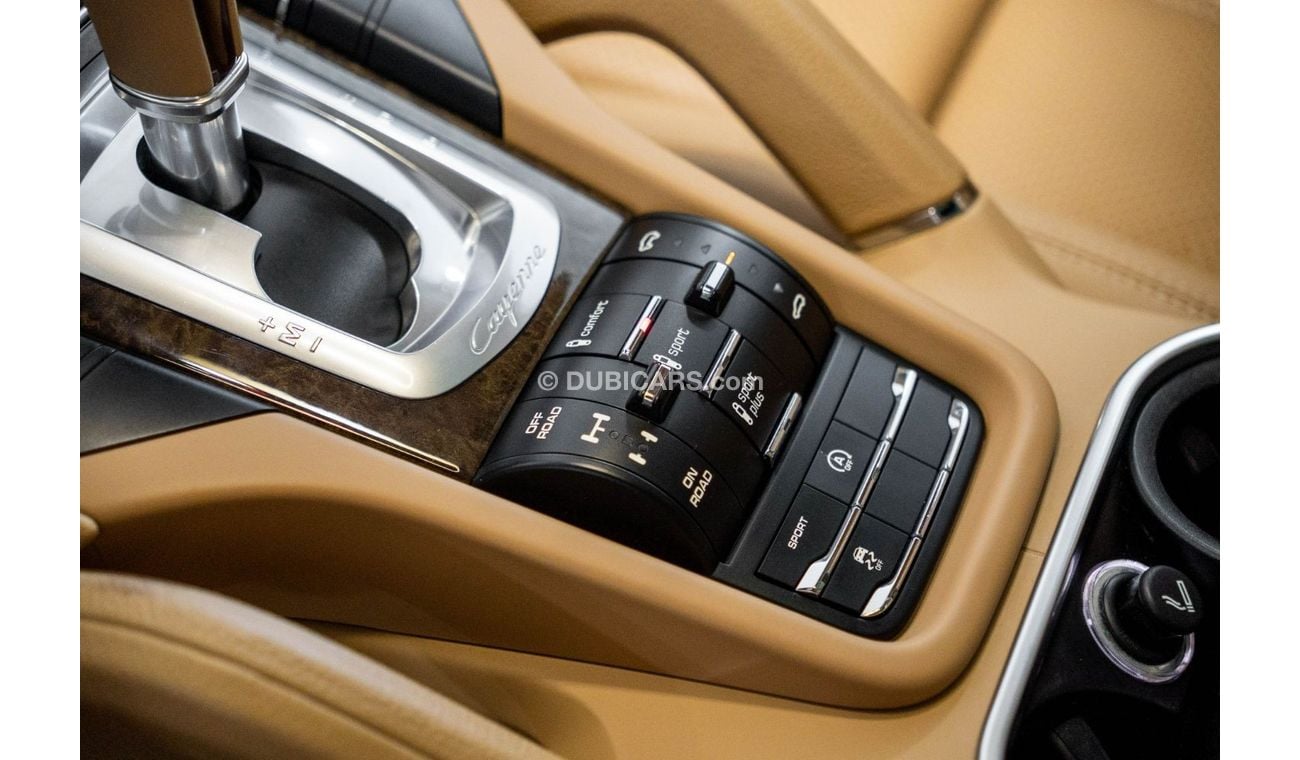 Porsche 718 Cayman 2015 Porsche Cayenne S / Full-Service History