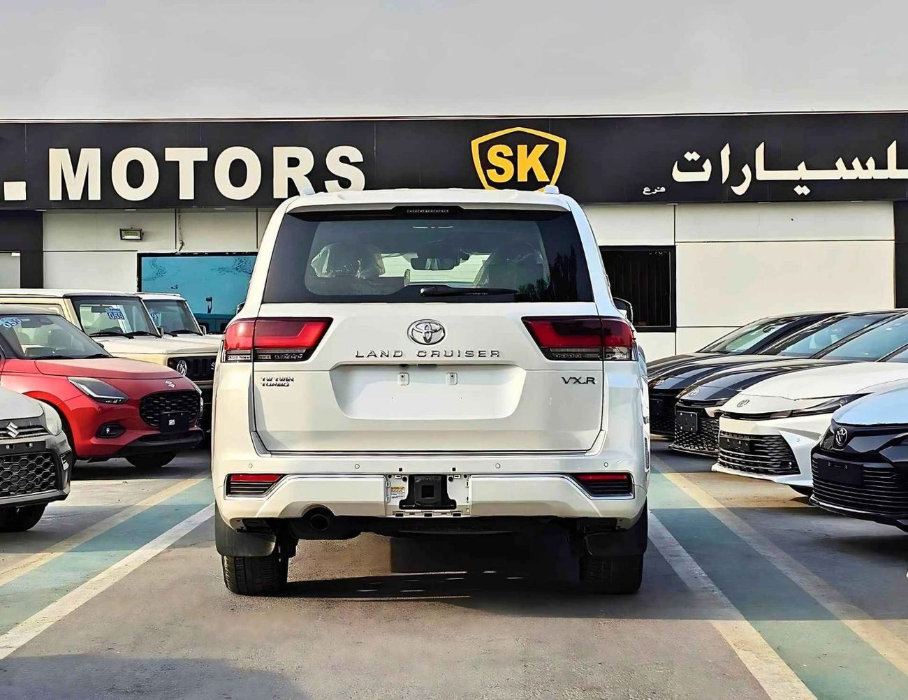 Toyota Land Cruiser VXR / TWIN TURBO / FULL OPTION / 3.3L V6 DIESEL / HEADUP DISPLAY / JBL SPKRS / SUNROOF (CODE#70000)